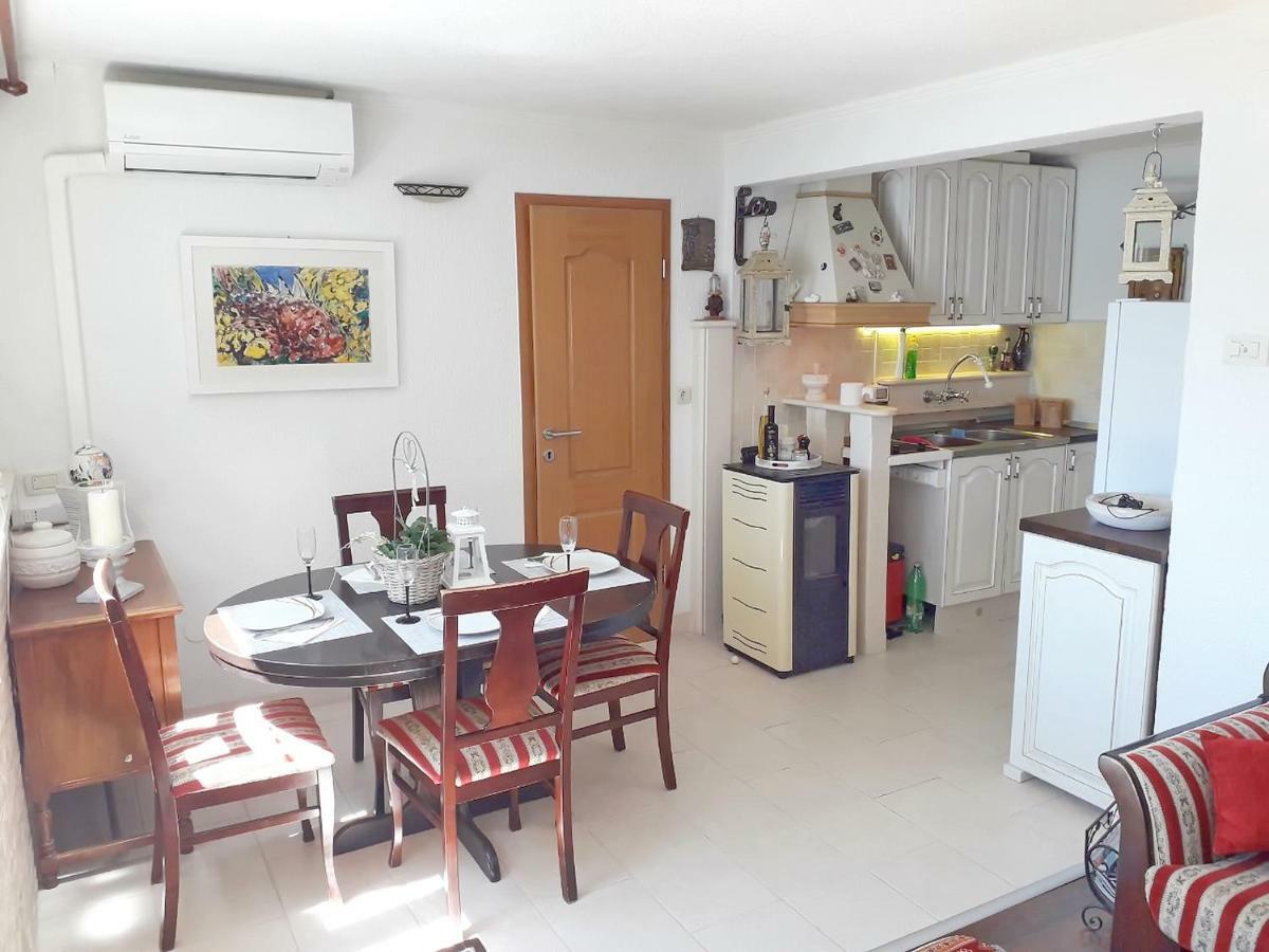 Apartment Rita Ston Luaran gambar